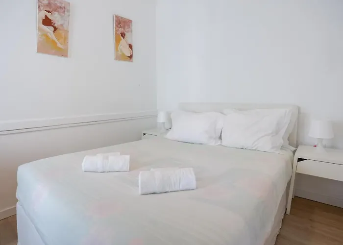 Lovely In Bairro Alto Διαμέρισμα Lisboa