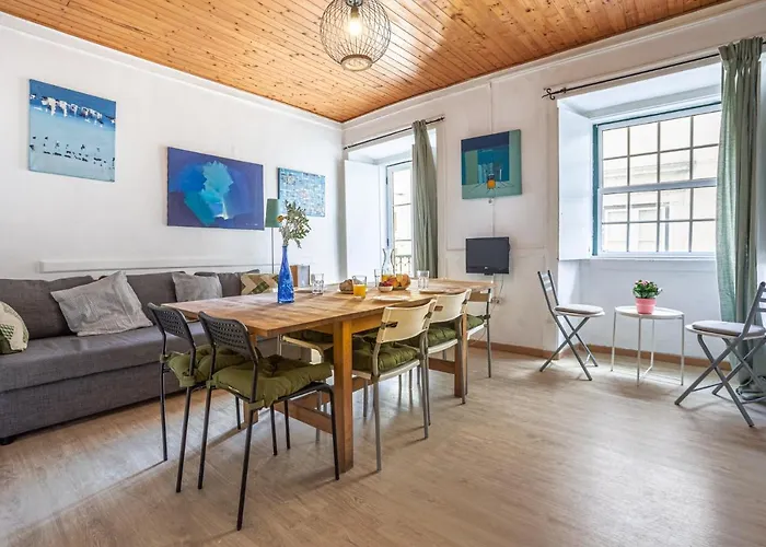 Διαμέρισμα Lovely In Bairro Alto