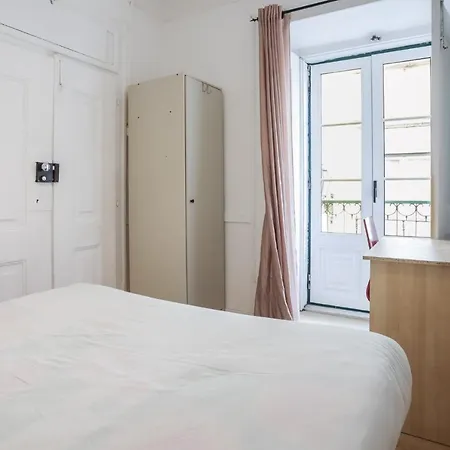 Lovely In Bairro Alto ליסבון